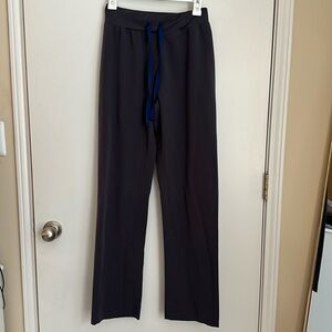 Figs Livingston Scrubs - Charcoal gray (pride edition)